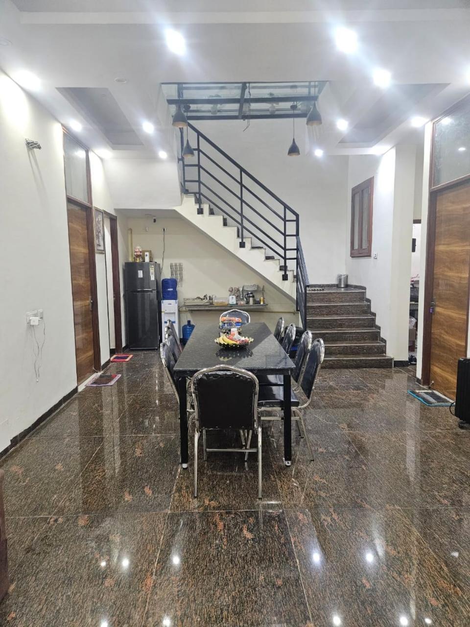 Bed and Breakfast Ashirwaad 249 Велика Нойда Екстер'єр фото